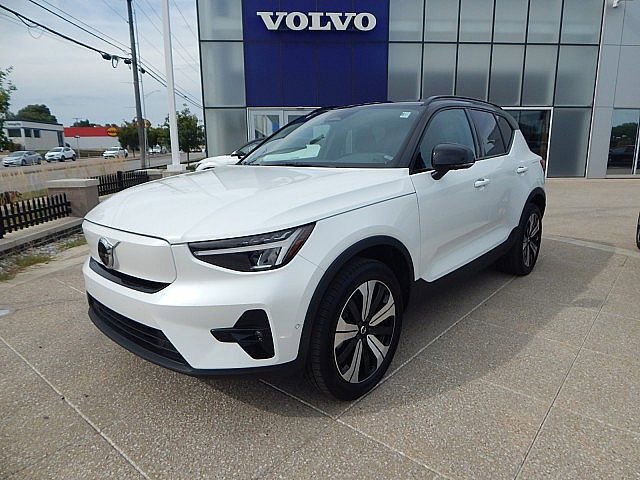 Certified 2023 Volvo XC40 Plus with VIN YV4ED3UL1P2963419 for sale in Overland Park, KS