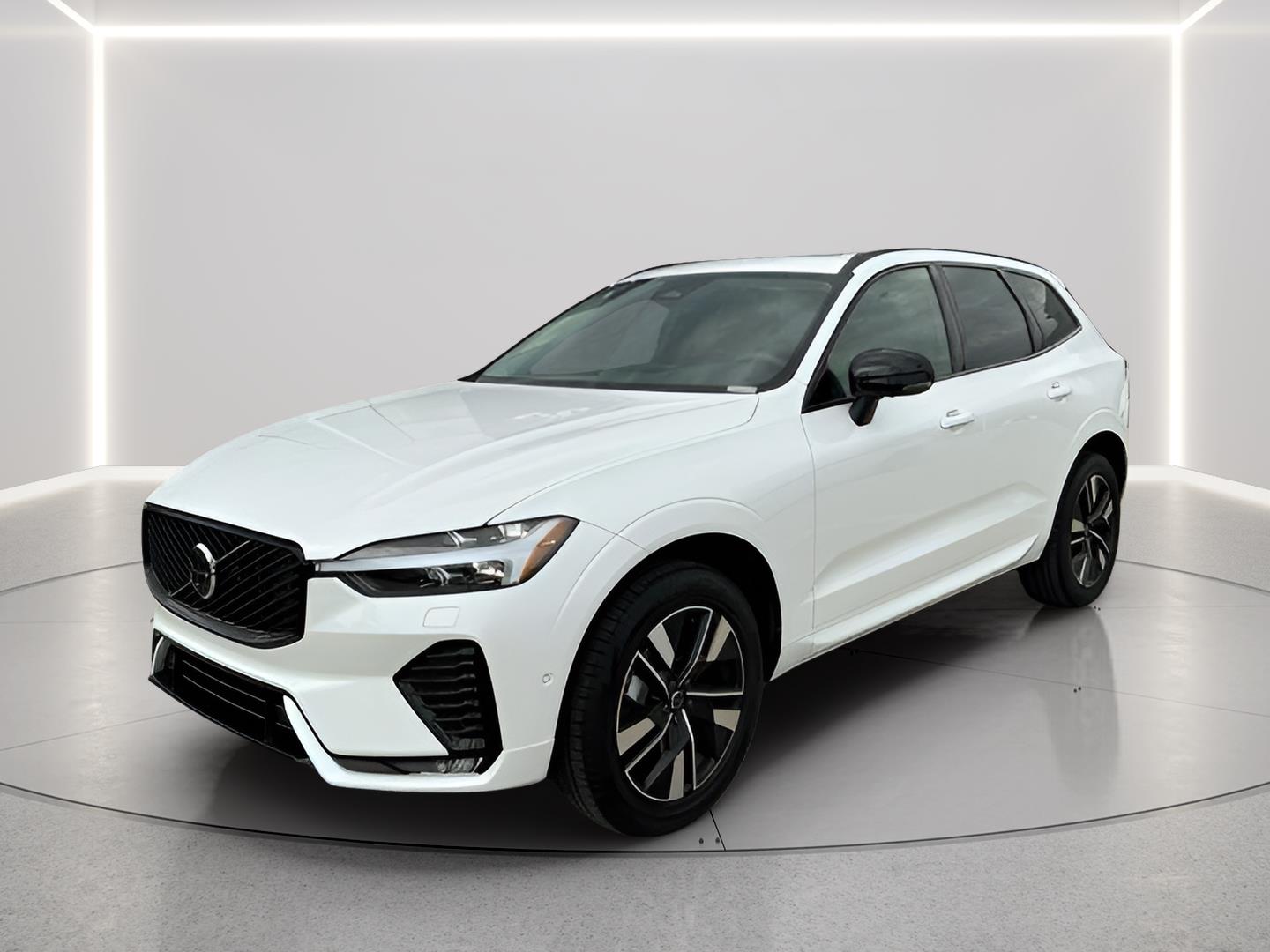 2026 Volvo XC60 Plus