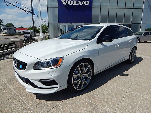 Used 2016 Volvo V60 R-Design Platinum with VIN YV1A92SW9G1291006 for sale in Kansas City