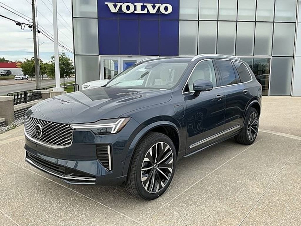New 2026 Volvo XC90 plug-in hybrid T8 Ultra 7-Seater SUV