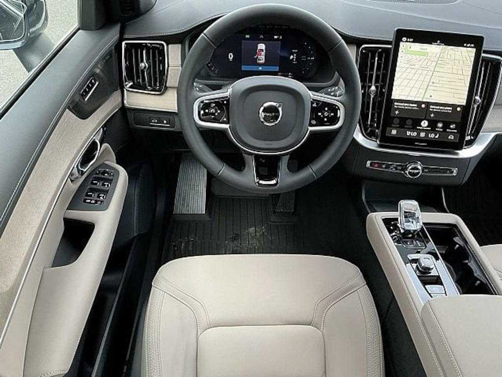New 2026 Volvo XC90 plug-in hybrid T8 Plus 6-Seater SUV