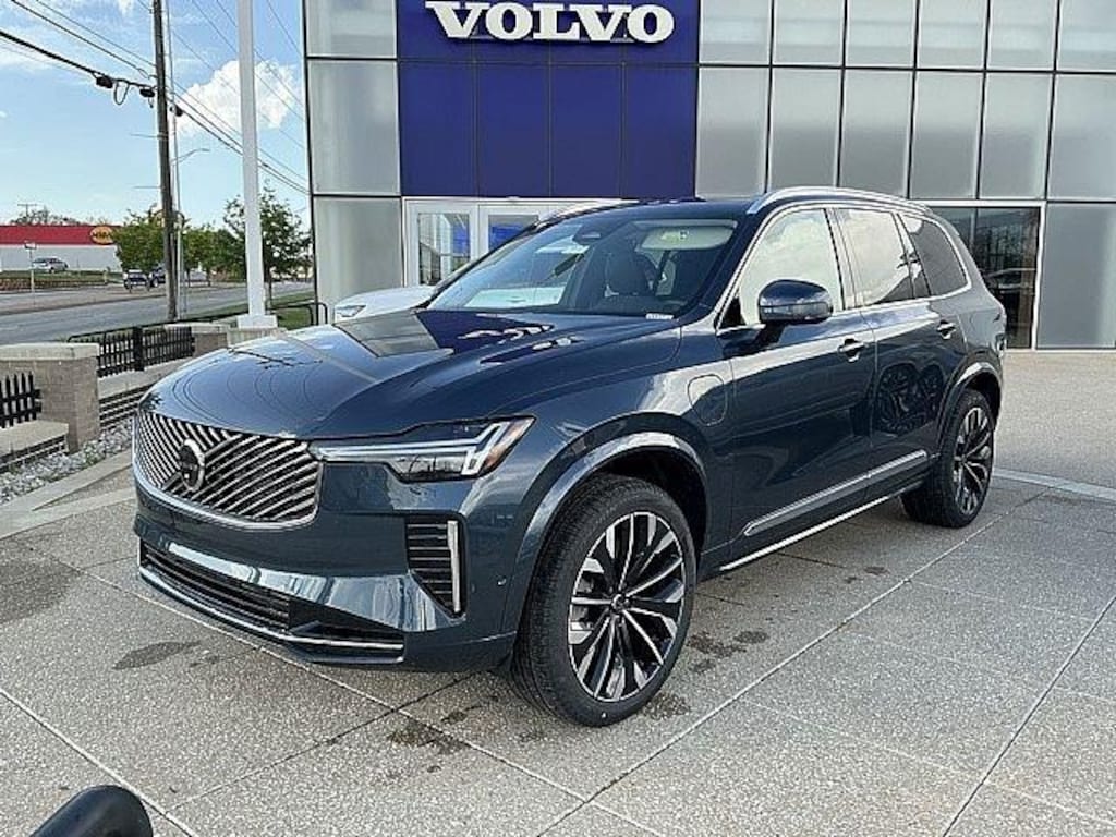 New 2026 Volvo XC90 plug-in hybrid T8 Plus 7-Seater SUV