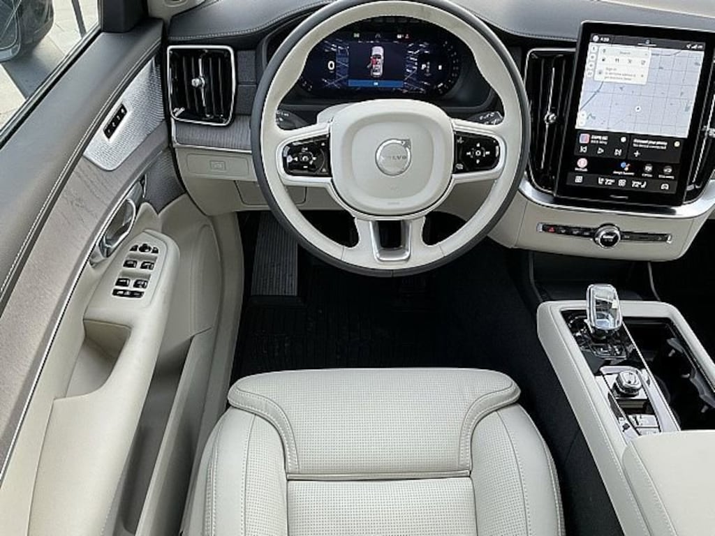 New 2026 Volvo XC90 B6 Ultra Dark Theme 6-Seater SUV