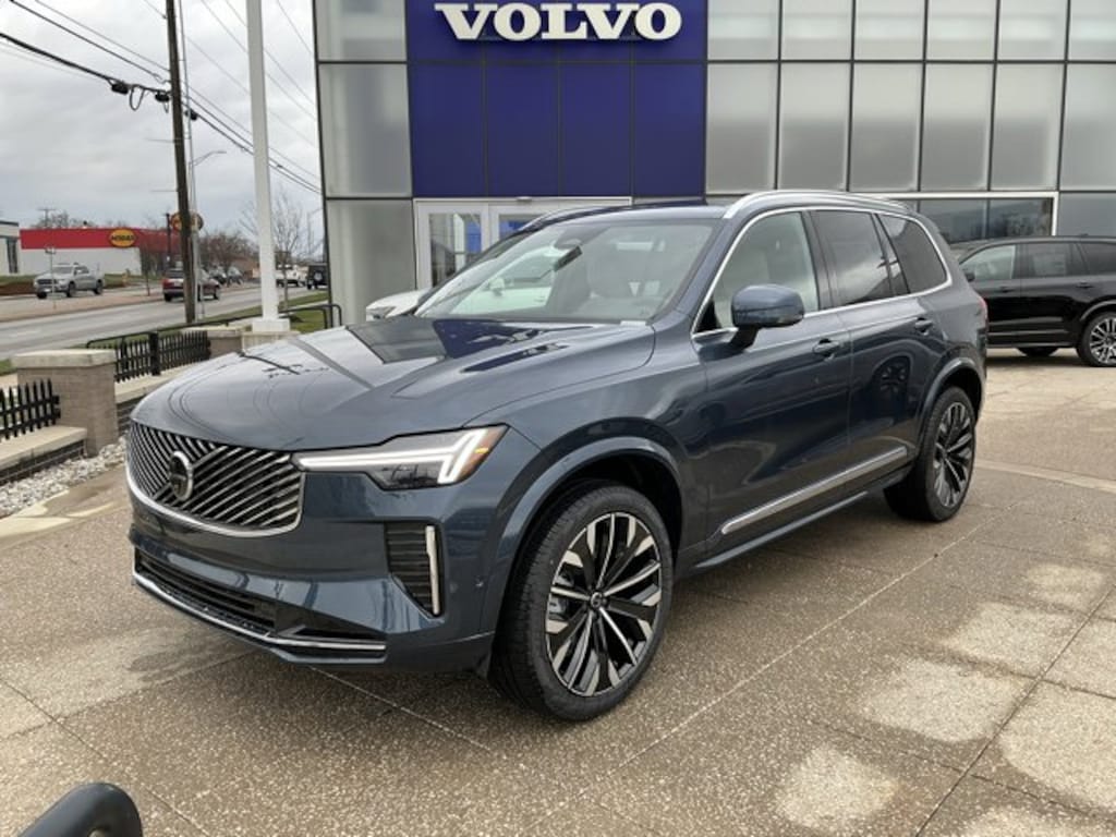 New 2026 Volvo XC90 B6 Plus 7-Seater SUV