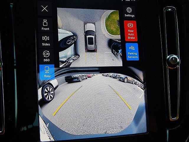 2026 Volvo XC40 Plus - Photo 19