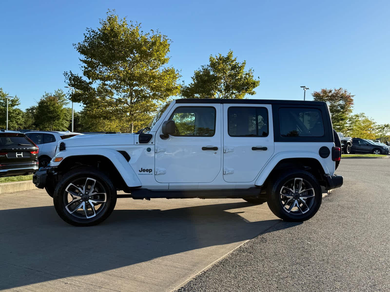2024 Jeep Wrangler 4xe Sport photo 4