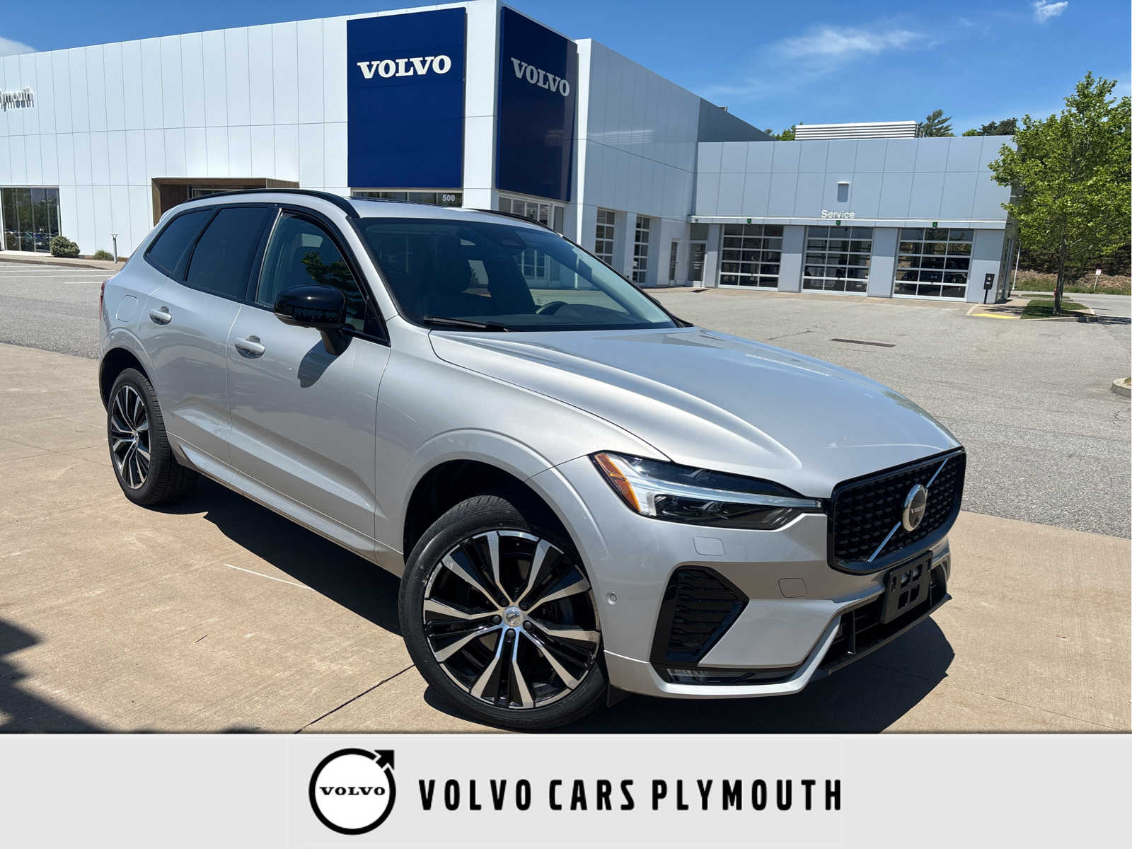 2025 Volvo XC60 B5 Plus Dark AWD's photo