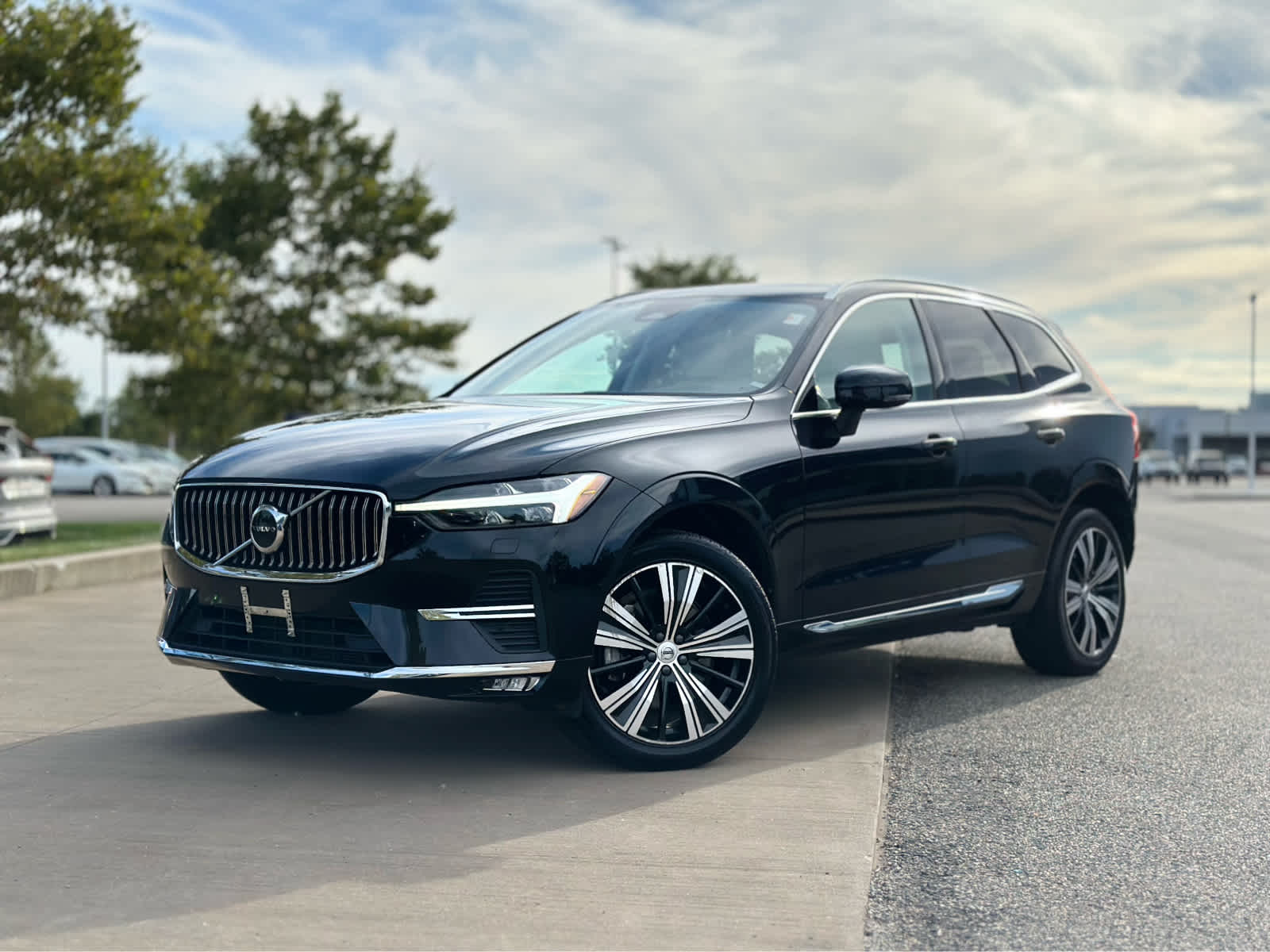 2022 Volvo XC60 Inscription photo 2