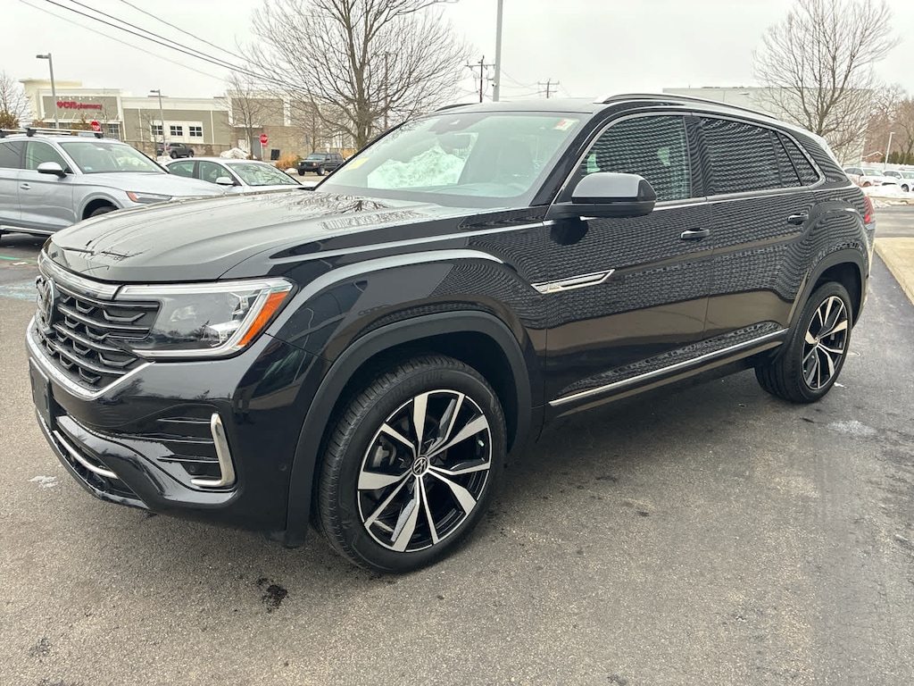 Used 2024 Volkswagen Atlas Cross Sport 2.0T SEL Premium R-Line SUV