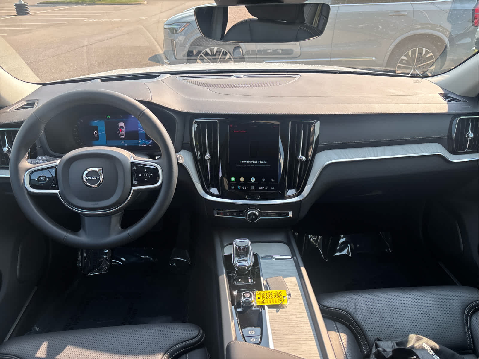 2026 Volvo V60 Cross Country 14