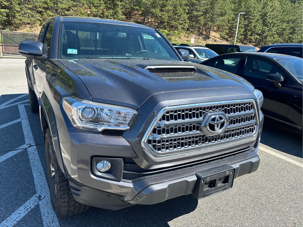 Used 2016 Toyota Tacoma TRD Sport V6 Truck Access Cab