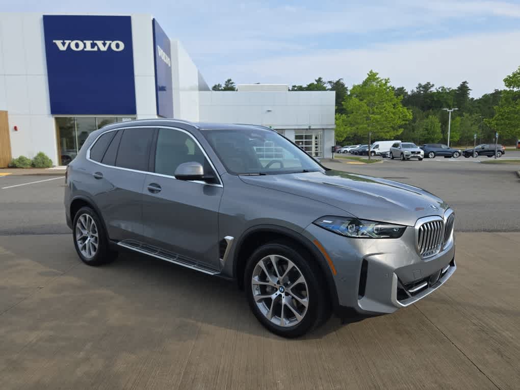 Used 2025 BMW X5 40i with VIN 5UX23EU0XS9W33139 for sale in Plymouth, MA