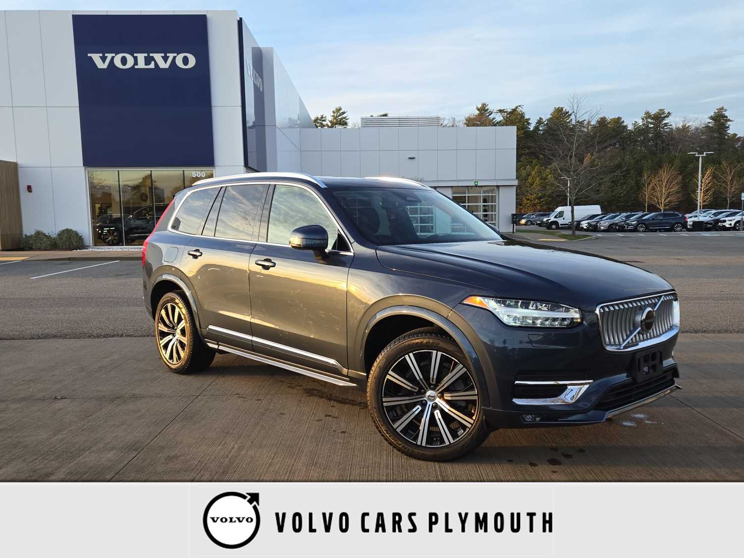 2024 Volvo XC90 Core's photo