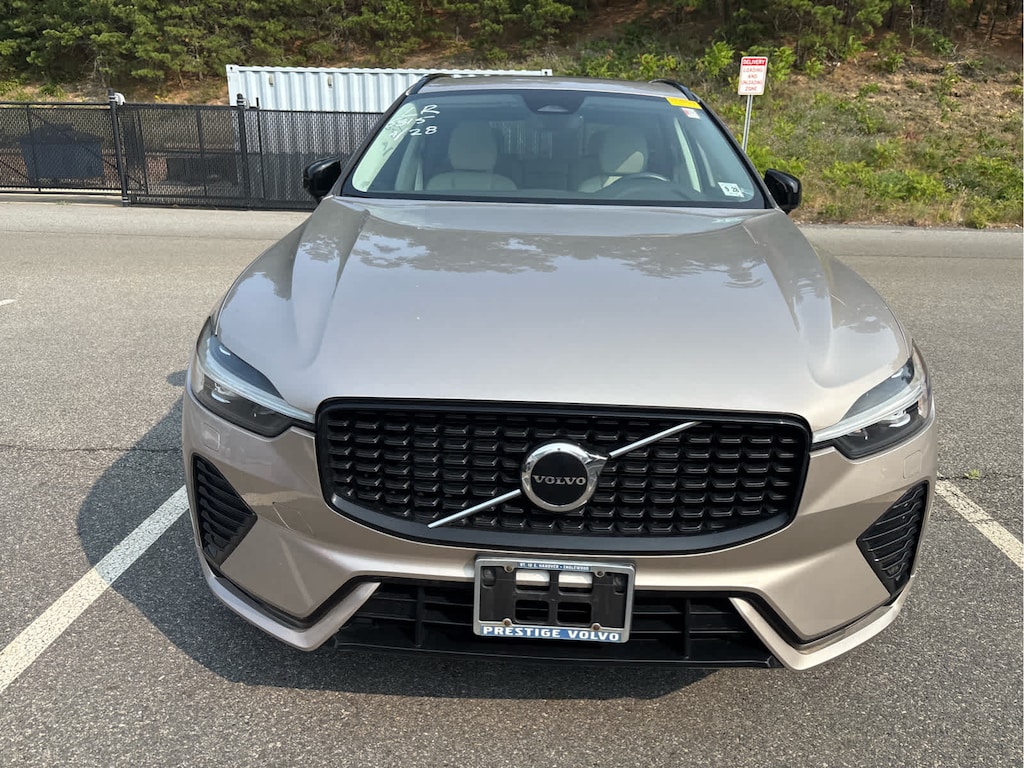 Used 2024 Volvo XC60 B5 Core Dark SUV