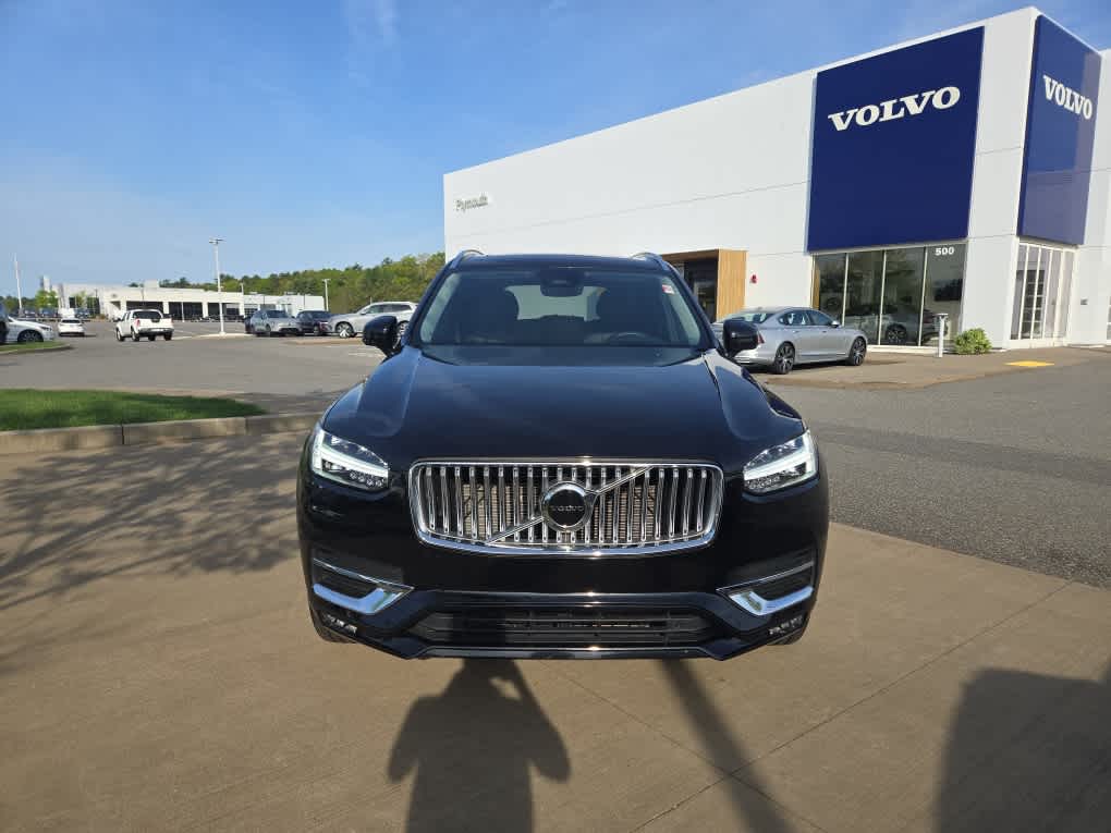 2024 Volvo XC90 B5 Core photo 3