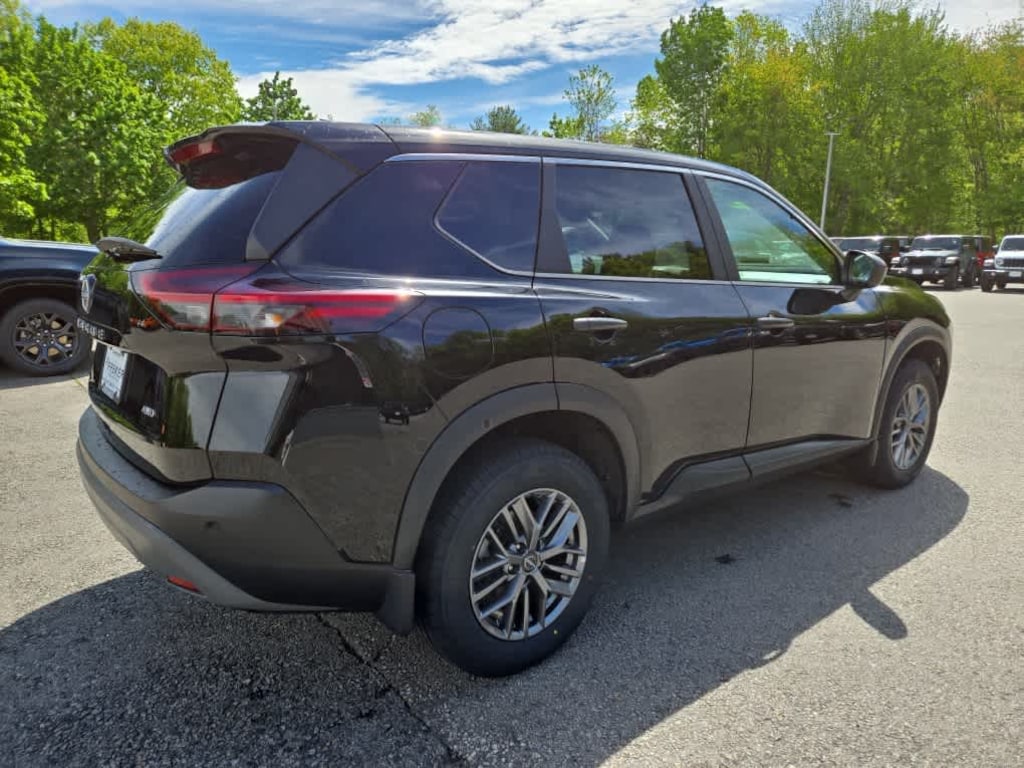 Used 2023 Nissan Rogue S SUV