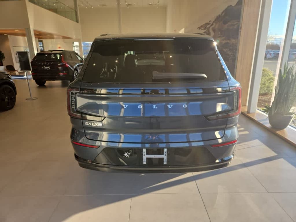 Used 2025 Volvo EX90 Twin Motor Performance Ultra 7-Seater SUV