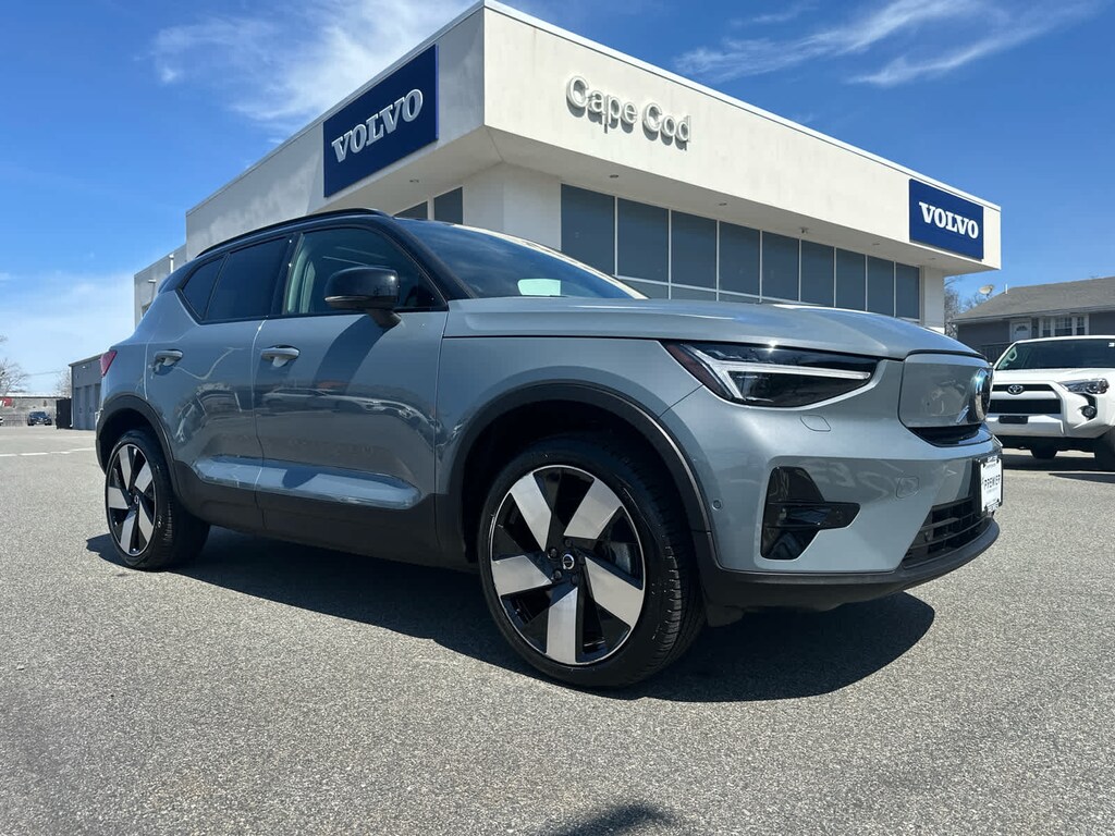 Used 2023 Volvo XC40 Recharge Pure Electric Ultimate SUV