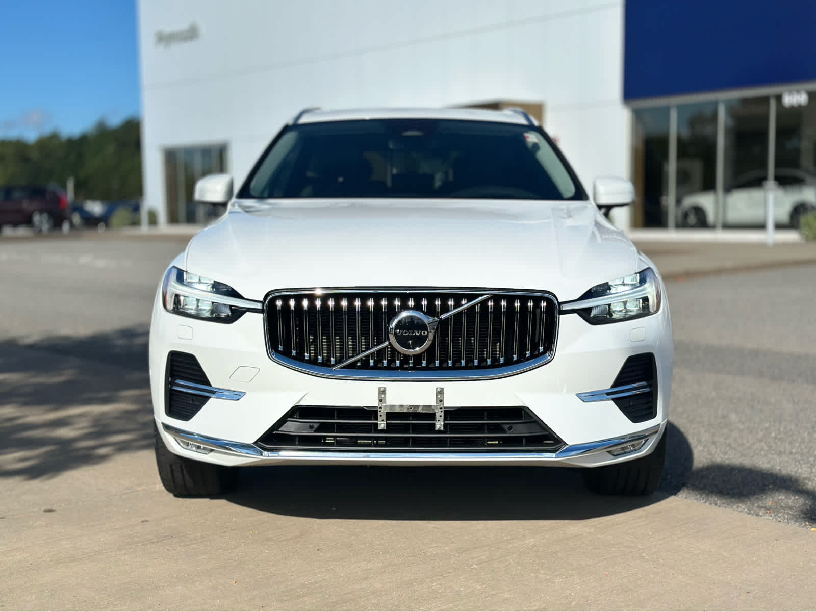 2022 Volvo XC60 Inscription photo 2