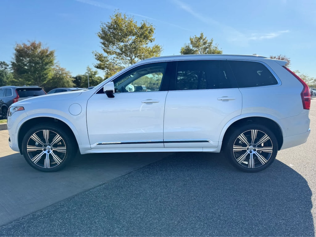 Used 2023 Volvo XC90 Recharge Plug-In Hybrid Plus 6-Seater SUV