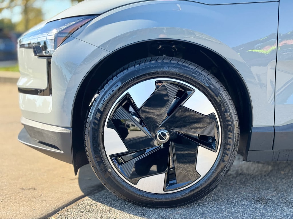 New 2025 Volvo EX30 Twin Motor Plus SUV