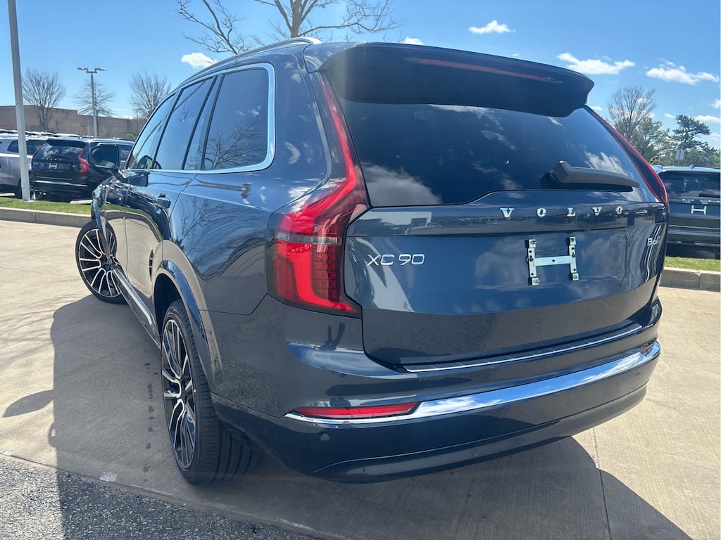 New 2026 Volvo XC90 B6 Plus 7-Seater SUV