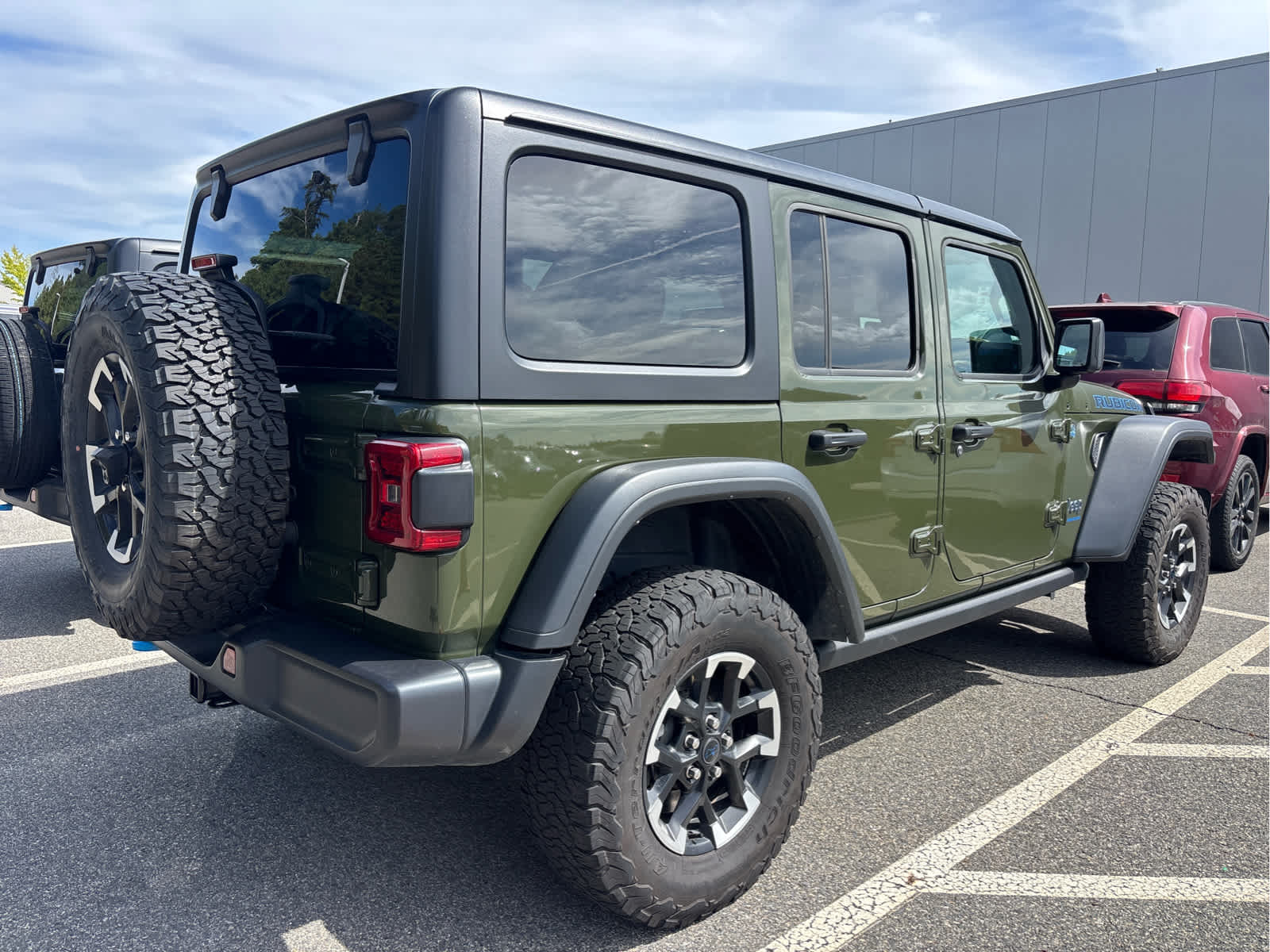 2024 Jeep Wrangler 4xe Rubicon photo 2
