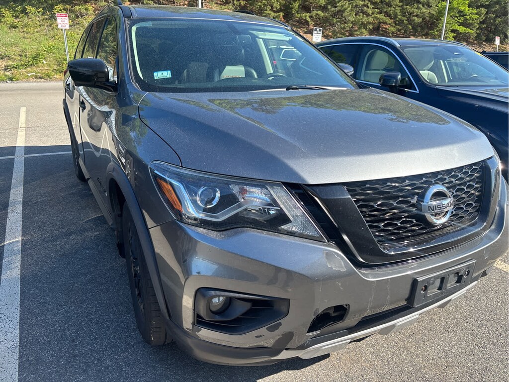 Used 2020 Nissan Pathfinder SL SUV