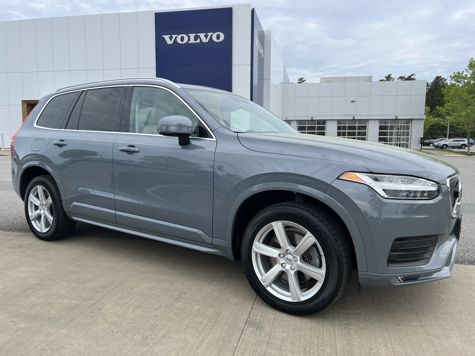 Used 2022 Volvo XC90 Momentum with VIN YV4102PK3N1846449 for sale in Plymouth, MA