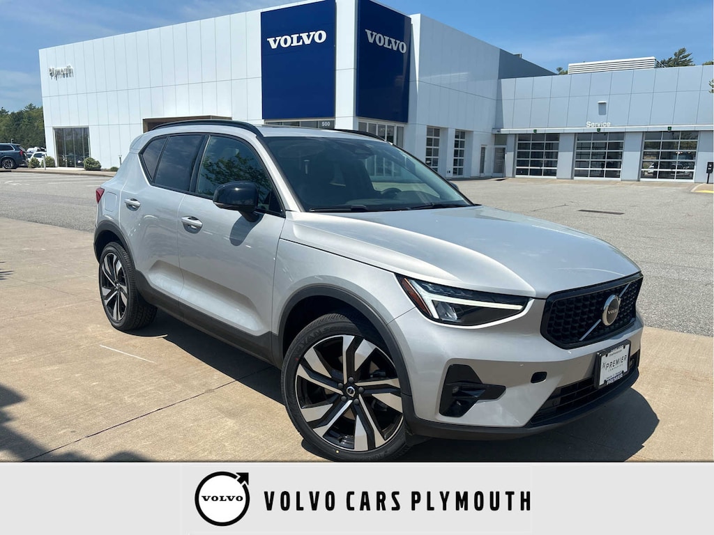 Used 2023 Volvo XC40 B5 AWD Plus Dark SUV