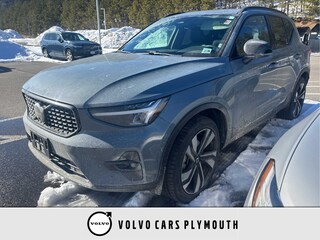 2023 Volvo XC40 B5 AWD Plus Dark SUV YV4L12UW2P2050284