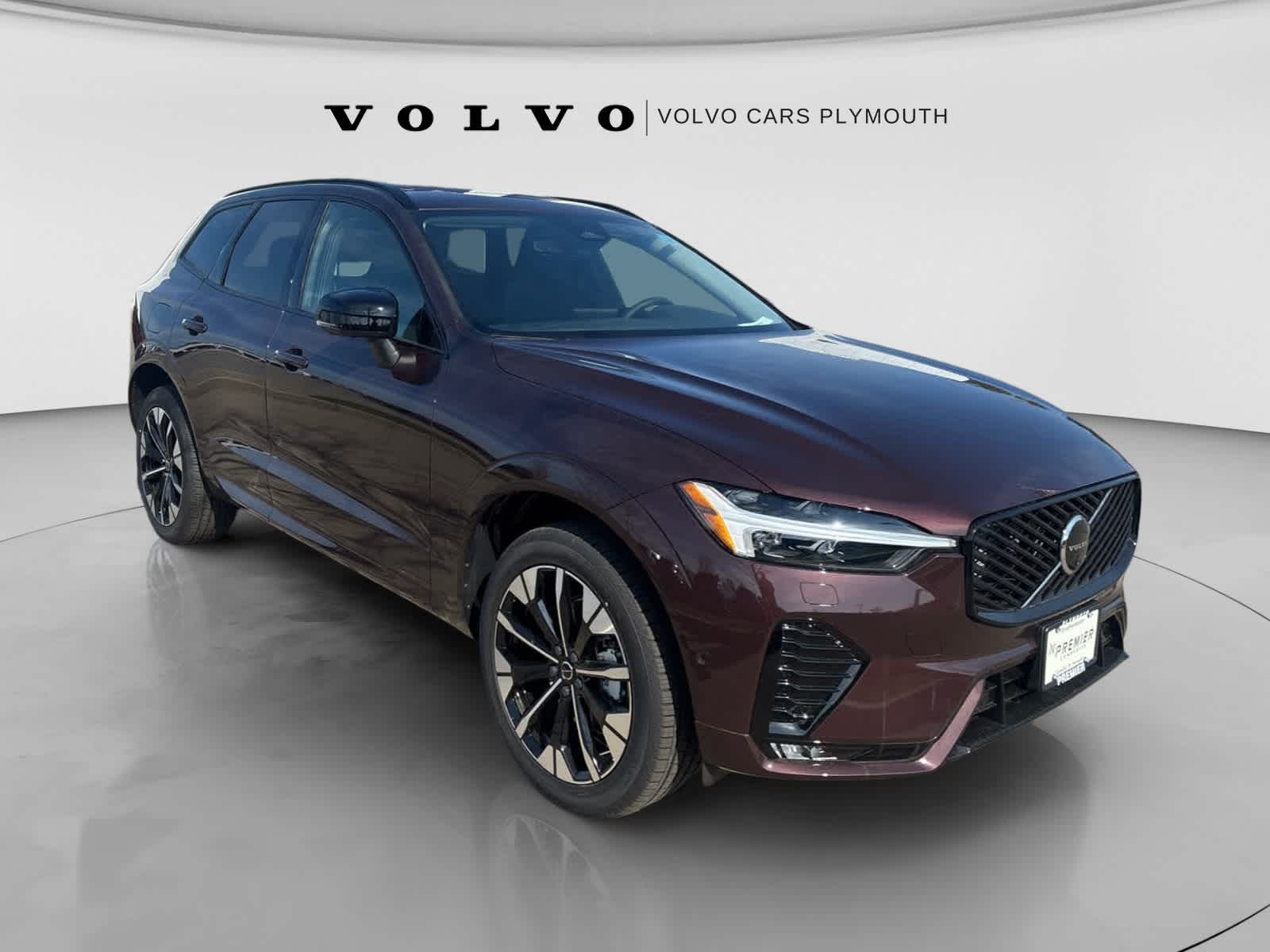 2026 Volvo XC60 Plus