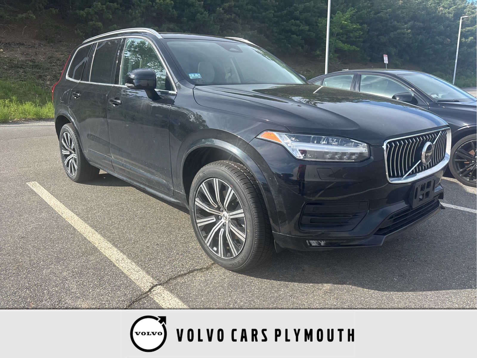 2023 Volvo XC90 B5 Core 4WD's photo