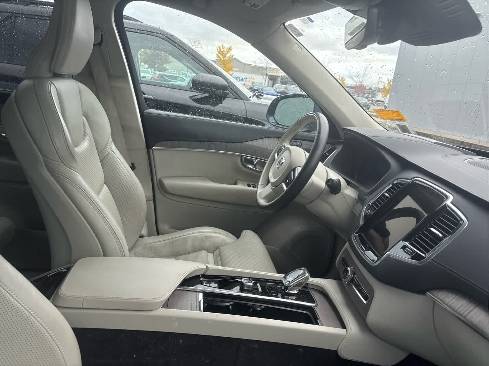 2023 Volvo XC90 AWD Ultimate photo 3