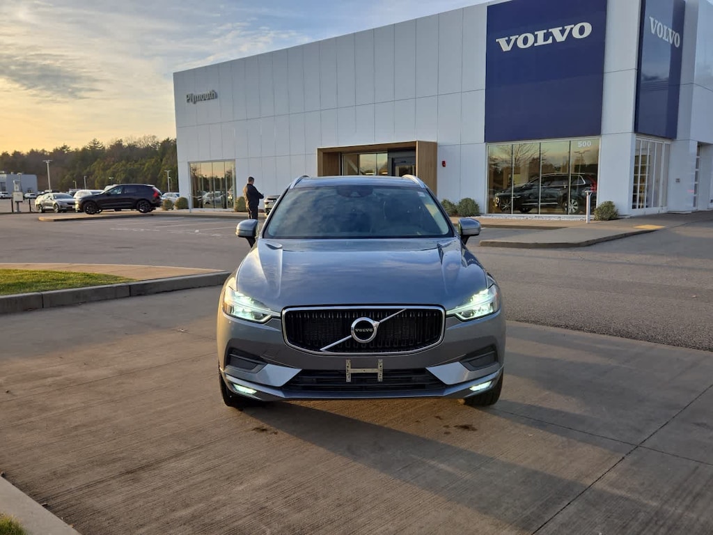 Used 2021 Volvo XC60 T6 Momentum SUV