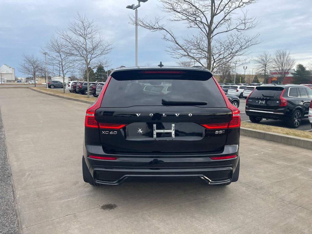 Used 2023 Volvo XC60 B5 AWD Plus Dark SUV