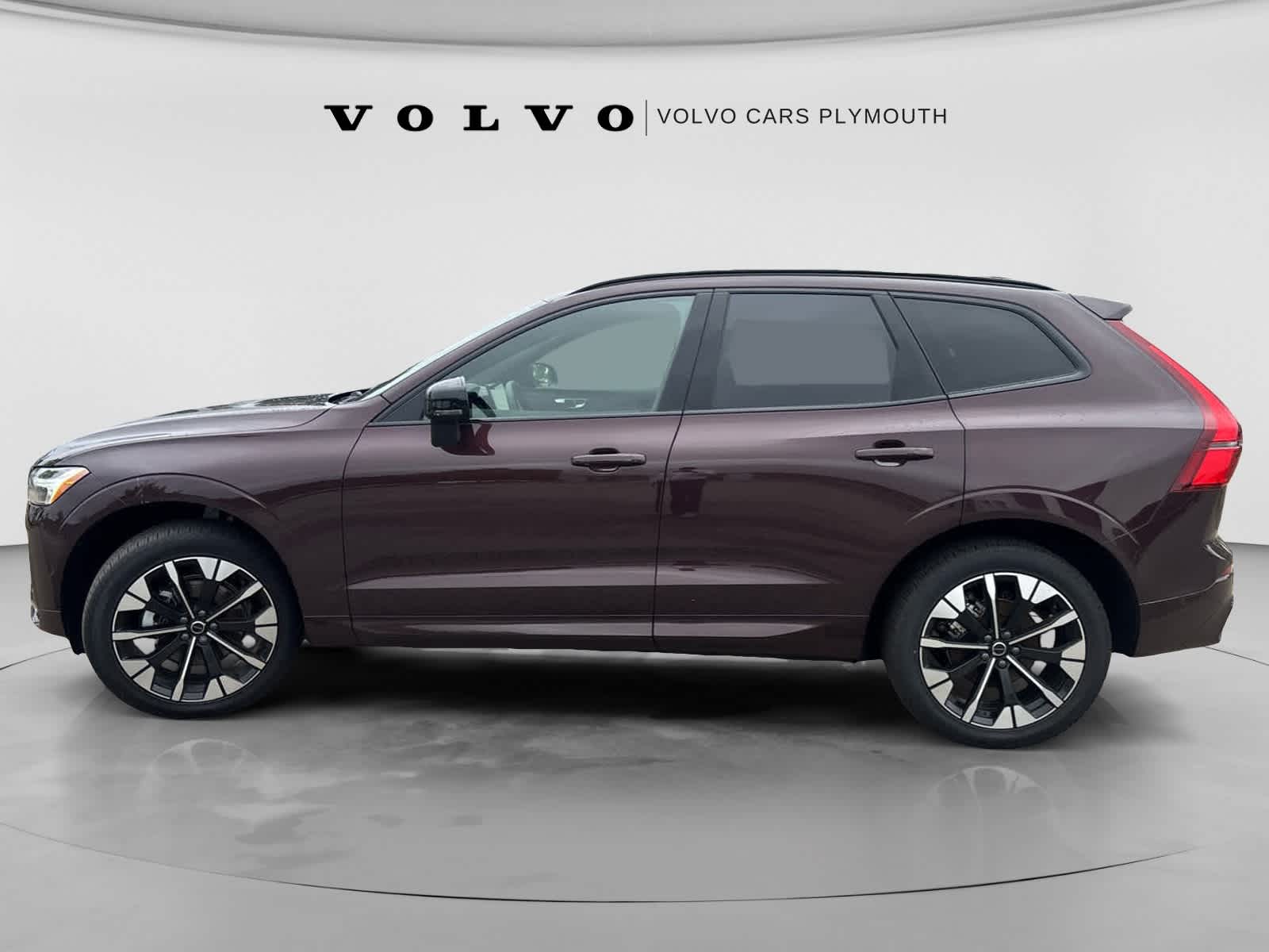 2026 Volvo XC60 Plus - Photo 7