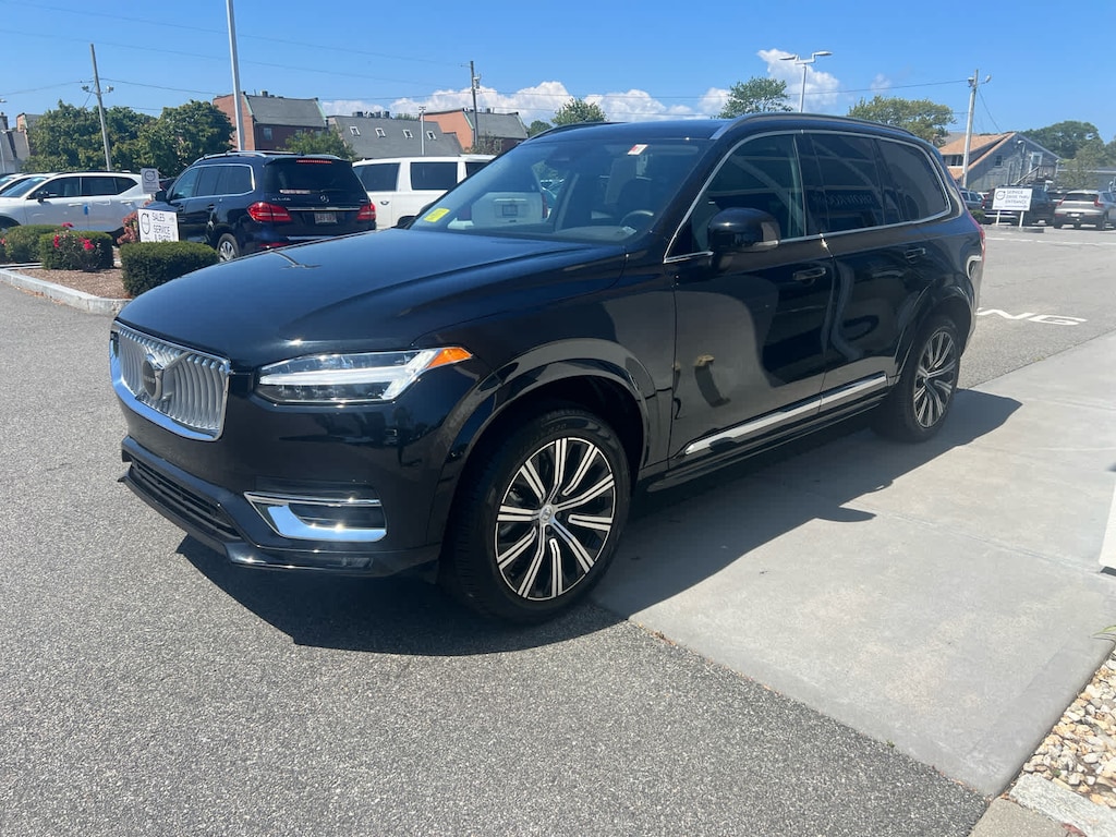 Used 2025 Volvo XC90 B5 Core SUV