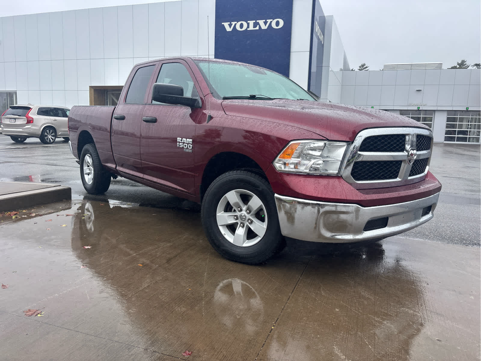 2024 Ram 1500 Classic SLT photo 2