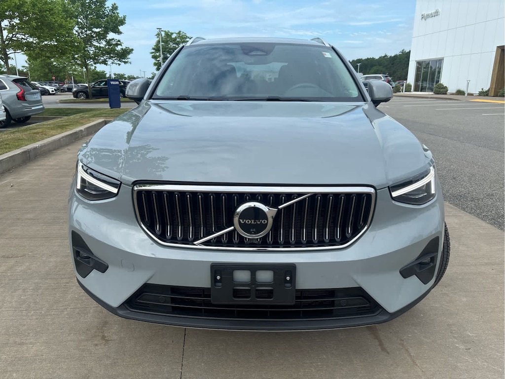 Used 2024 Volvo XC40 B5 Ultimate Bright SUV
