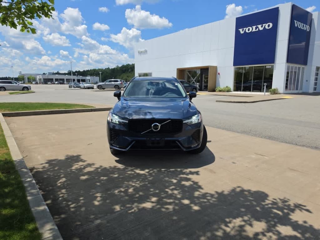Used 2024 Volvo XC60 B5 Core Dark SUV