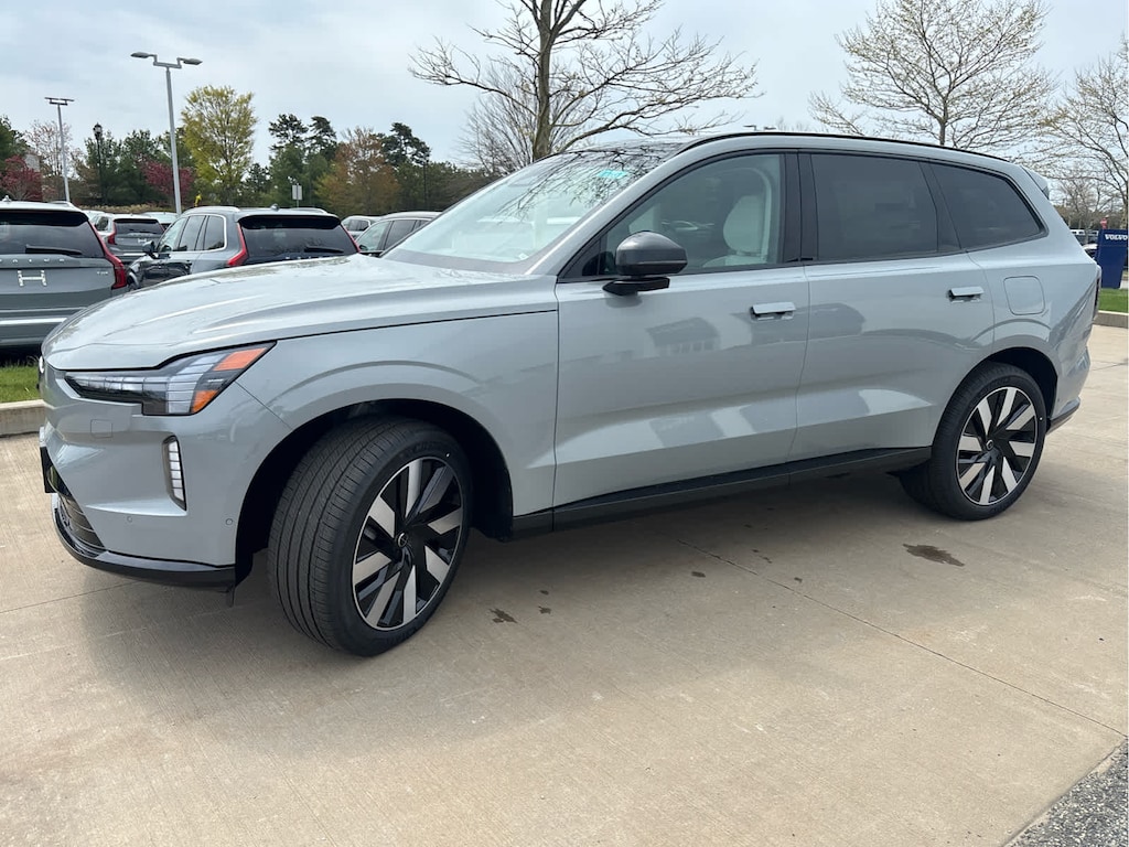 New 2026 Volvo EX90 Twin Motor Plus 7-Seater SUV