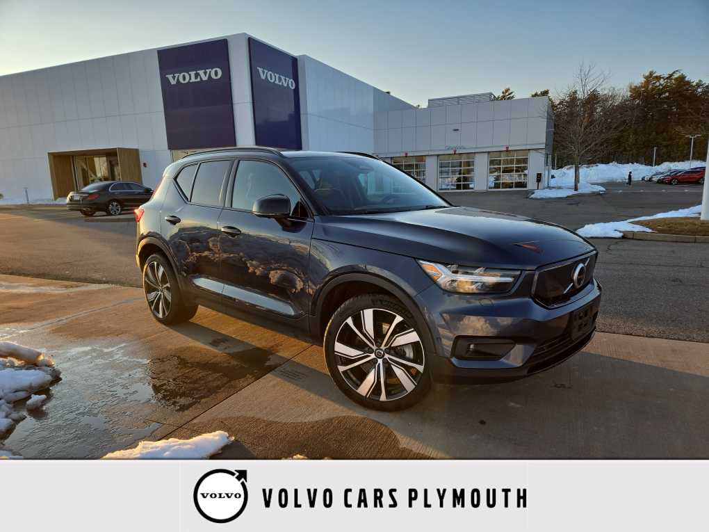 2022 Volvo XC40 Plus