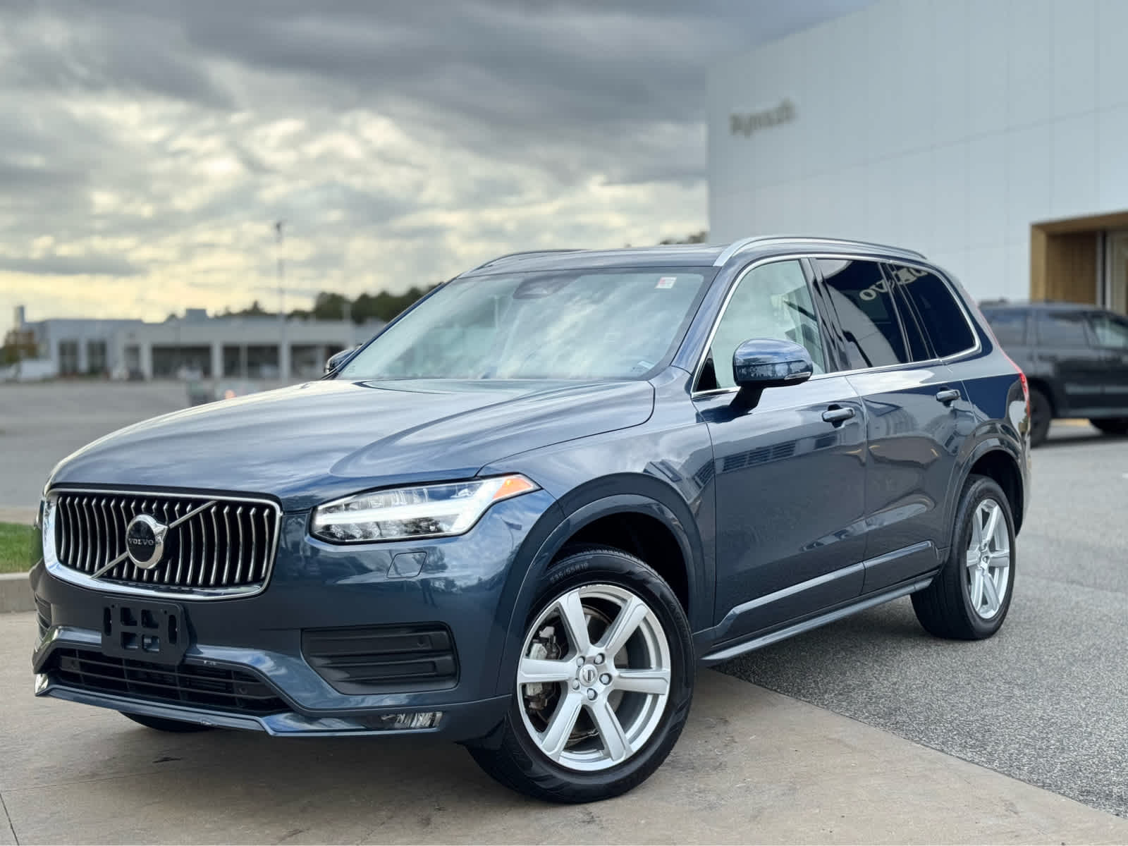 2023 Volvo XC90 AWD Core photo 3