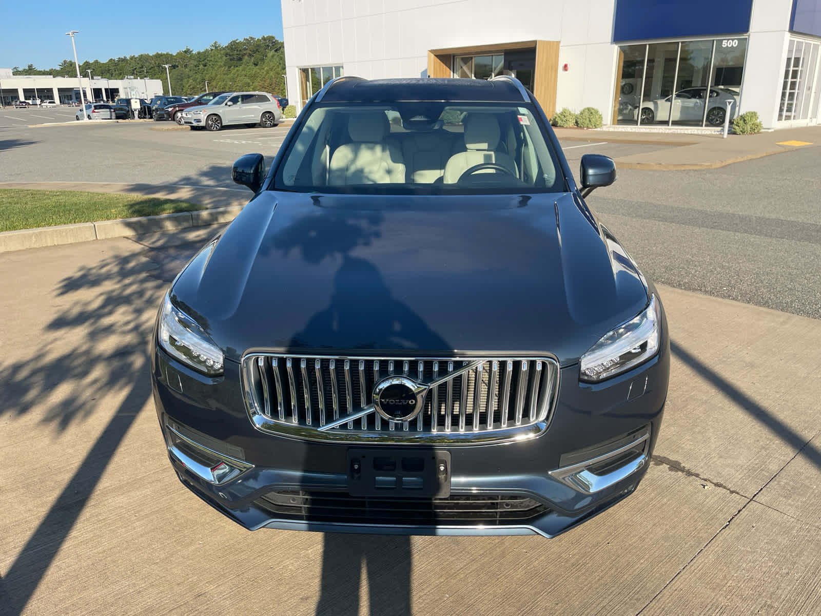 2023 Volvo XC90 B5 AWD Plus photo 3