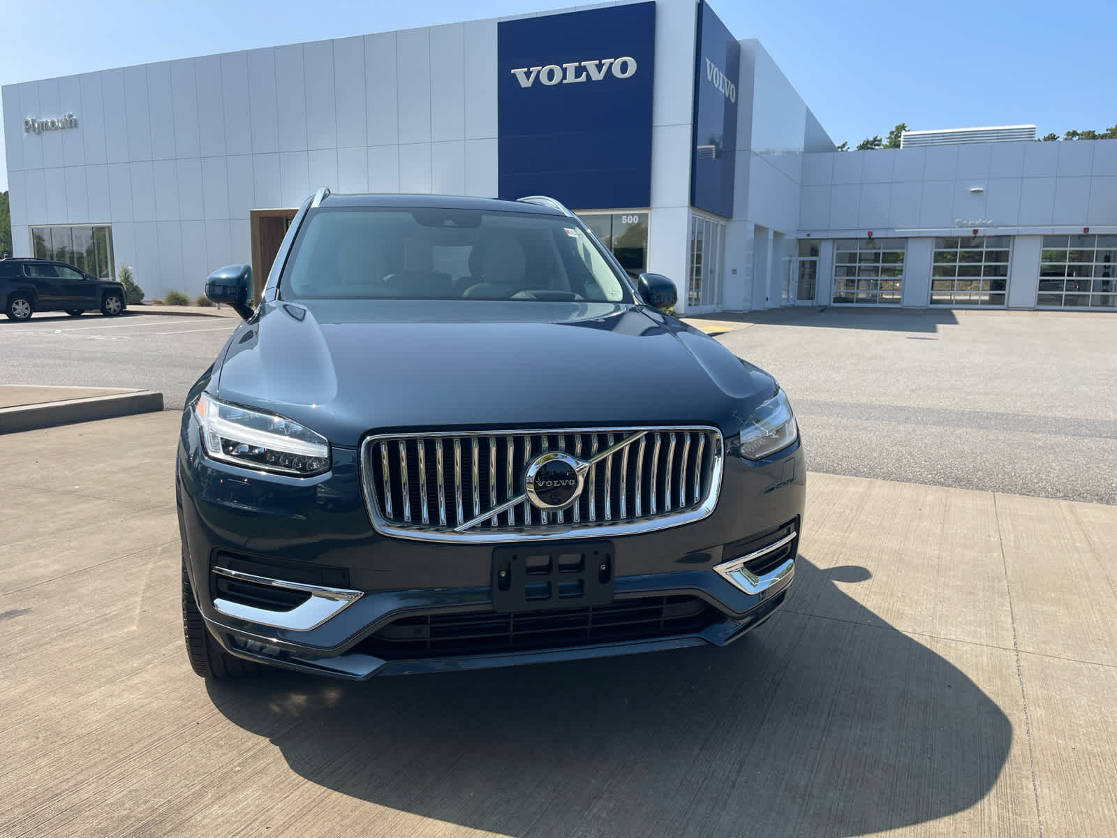 2022 Volvo XC90 T6 AWD Inscription photo 2