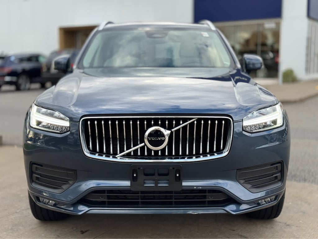 Used 2023 Volvo XC90 B6 AWD Core SUV