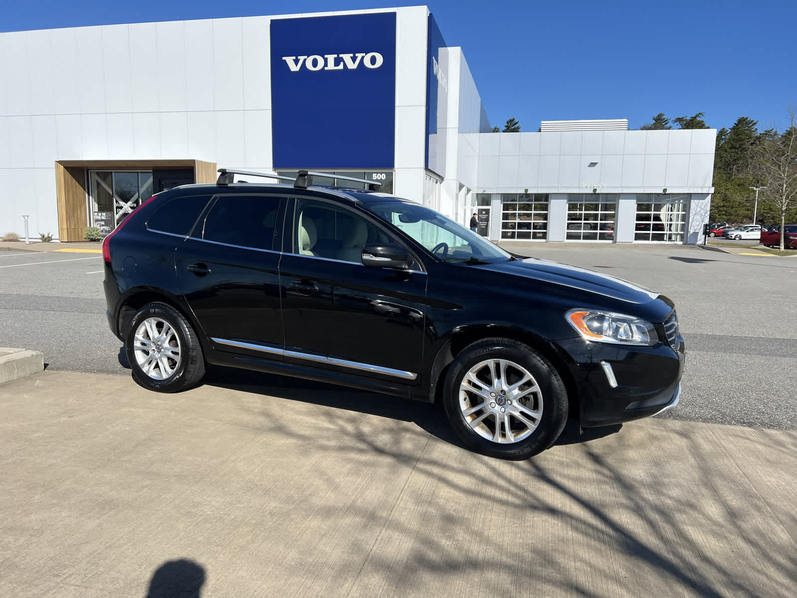 Used 2016 Volvo XC60 Premier with VIN YV4612RK0G2854151 for sale in Plymouth, MA