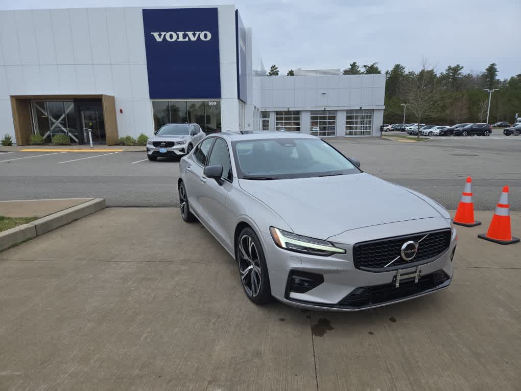 Used 2024 Volvo S60 Core with VIN 7JRL12TK6RG297350 for sale in Plymouth, MA
