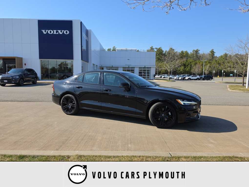 2024 Volvo S60 B5 Plus Black Edition AWD's photo